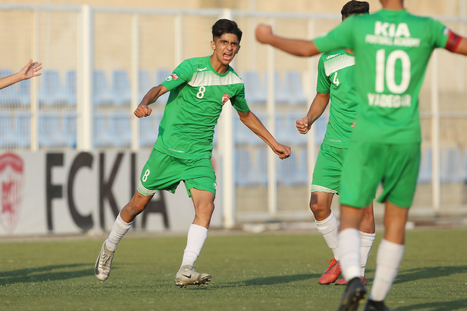 آکادمی کیا 3 - 1 کیوج